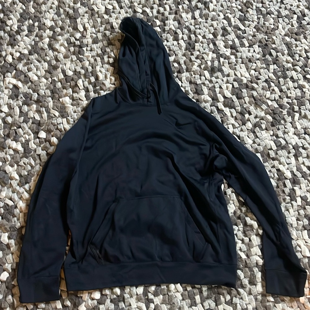 Men’s Nike Therma-fit Black Hoody Large